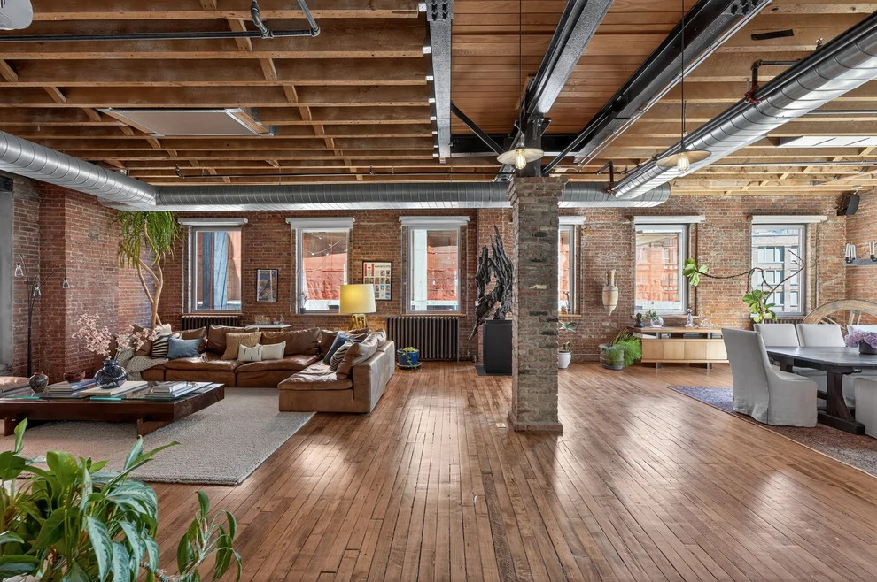 Unit for sale at 545 W 20TH Street, Manhattan, NY 10011