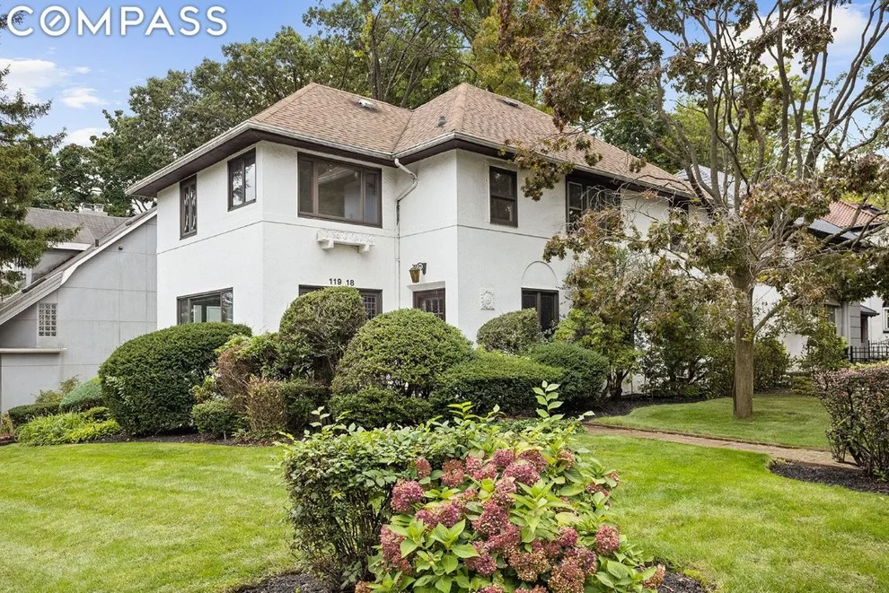 Unit for sale at 119-18 Park Lane S, Queens, NY 11415