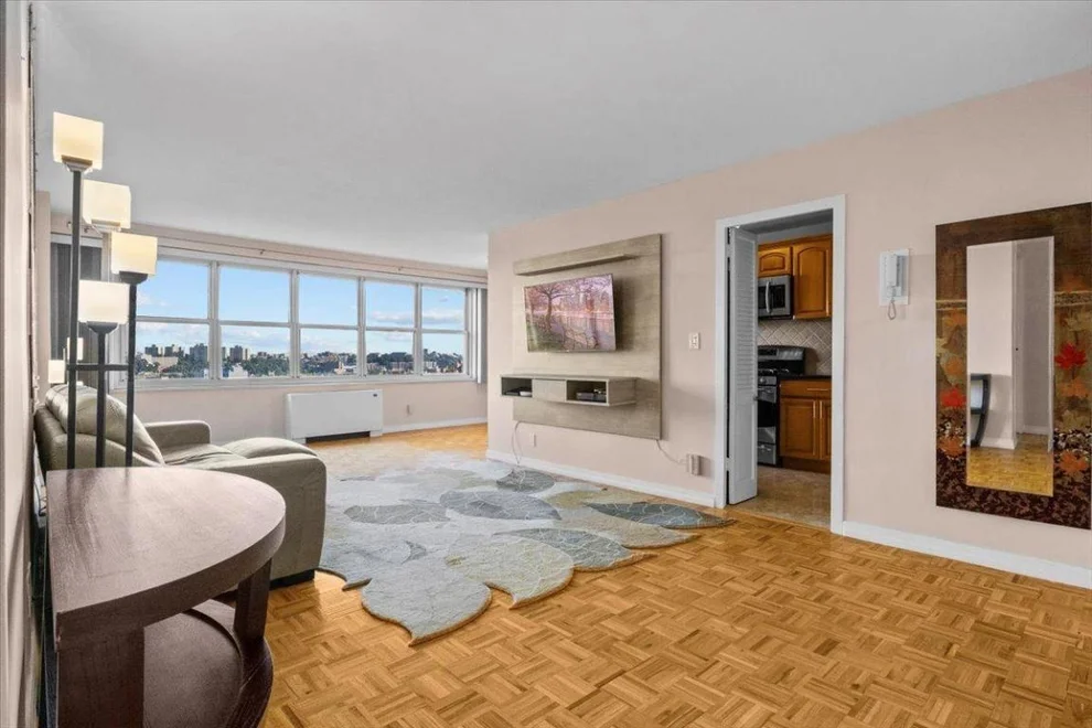 Unit for sale at 555 KAPPOCK Street, Bronx, NY 10463