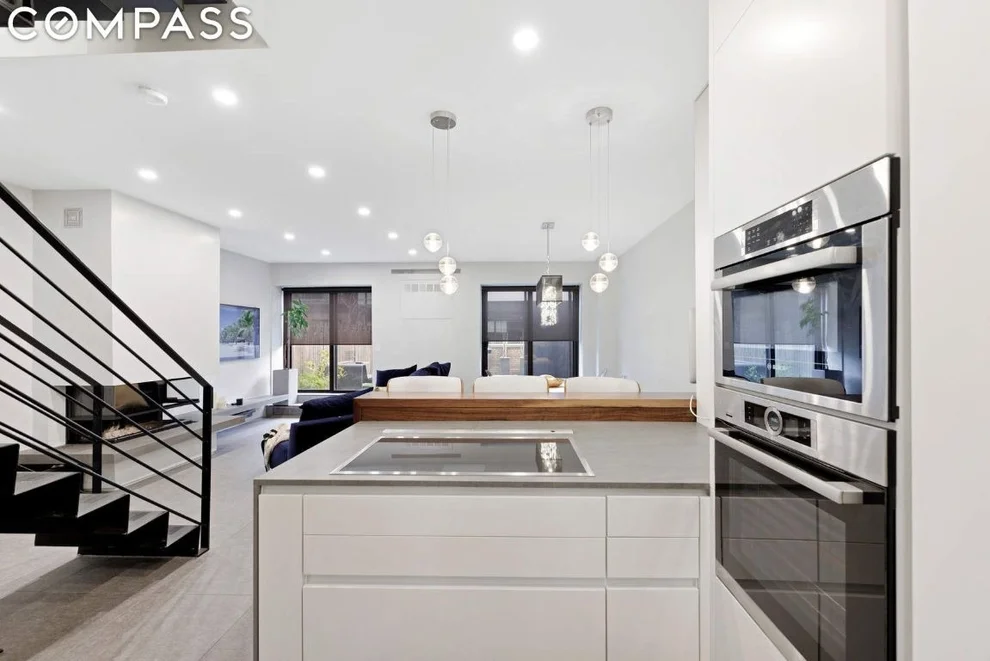 Unit for sale at 529 W 42nd Street, Manhattan, NY 10036