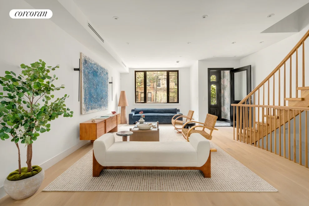 Unit for sale at 137 KINGSLAND Avenue, Brooklyn, NY 11222