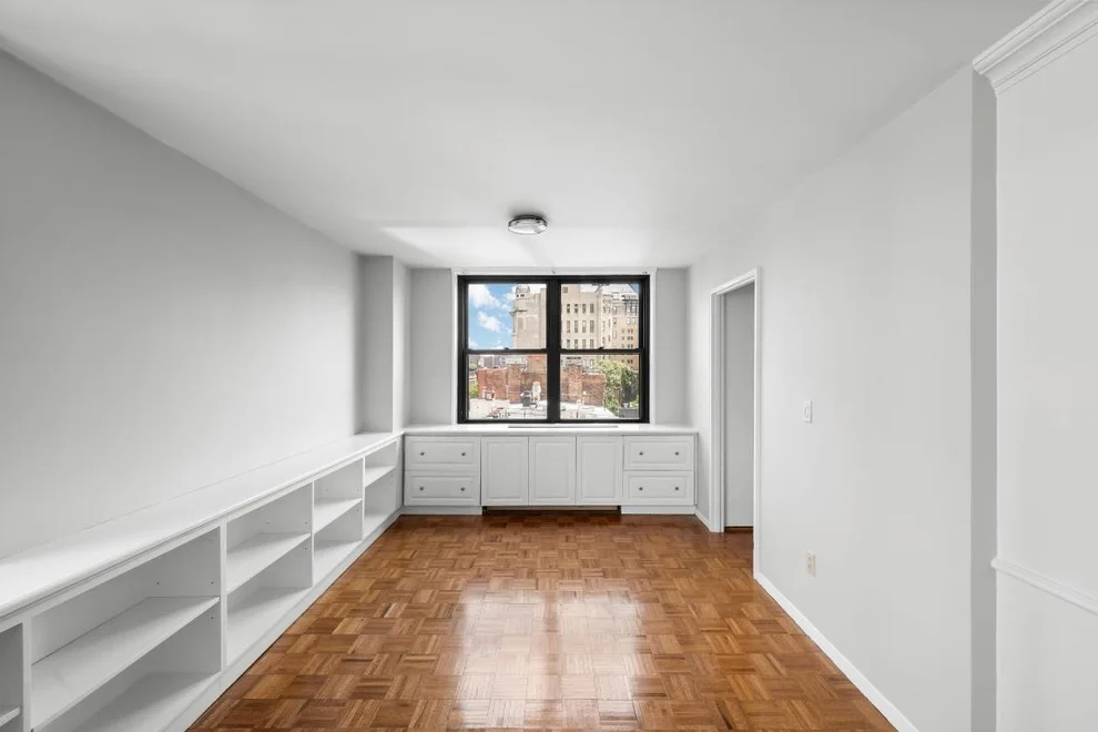 Unit for sale at 201 E 17TH Street, Manhattan, NY 10003