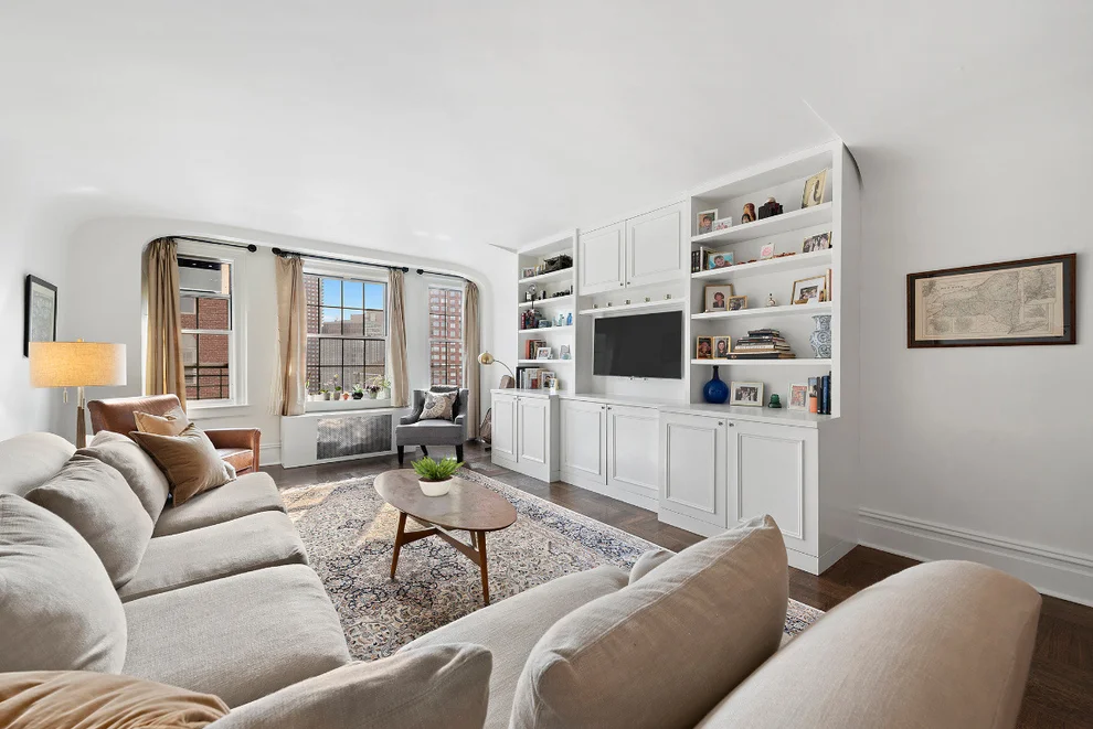 Unit for sale at 174 W 76th Street, Manhattan, NY 10023