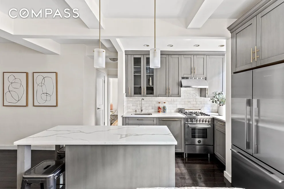 Unit for sale at 211 E 35th Street, Manhattan, NY 10016