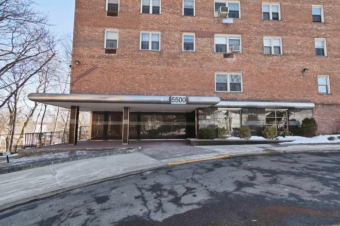 Unit for sale at 5500 Fieldston Road, Bronx, NY 10471