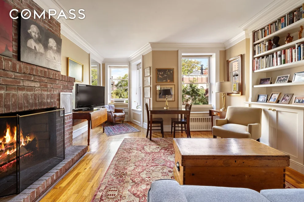 Unit for sale at 172 W 82nd Street, Manhattan, NY 10024
