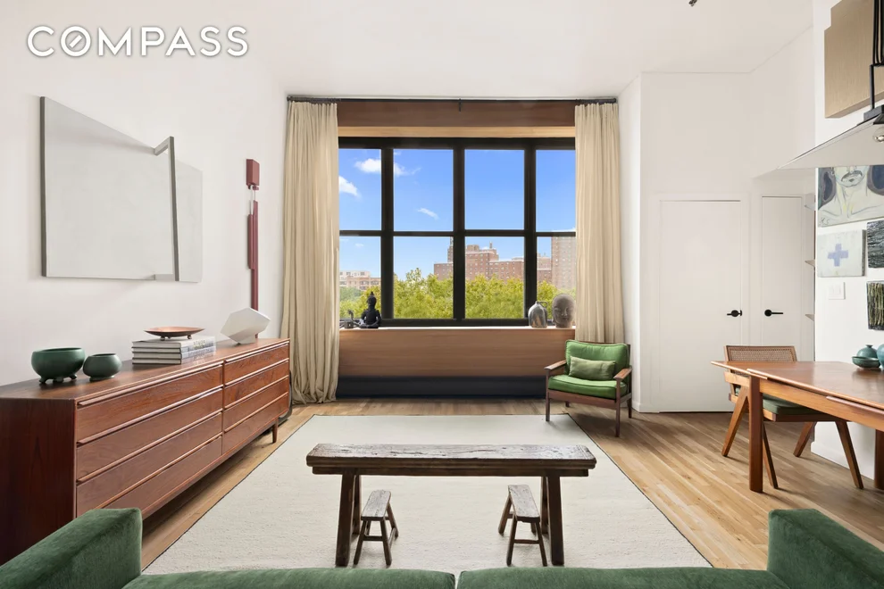 Unit for sale at 372 Dekalb Avenue, Brooklyn, NY 11205