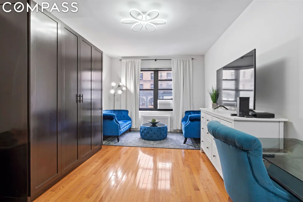 Unit for sale at 312 W 23rd Street, Manhattan, NY 10011