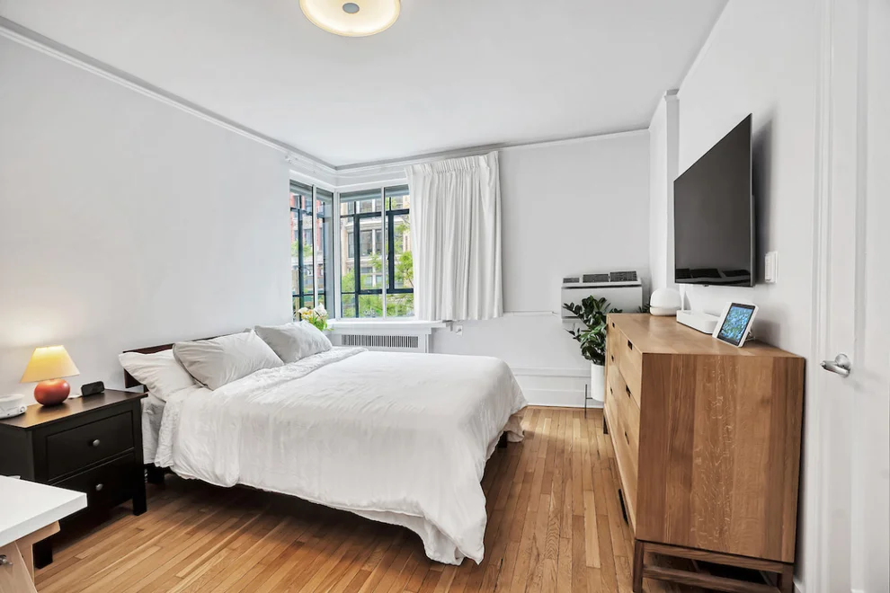 Unit for sale at 255 W 23RD Street, Manhattan, NY 10011