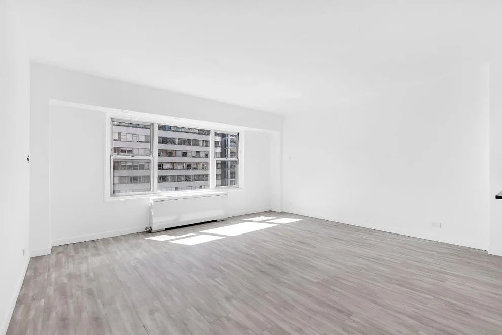 Unit for sale at 220 E 60TH Street, Manhattan, NY 10022