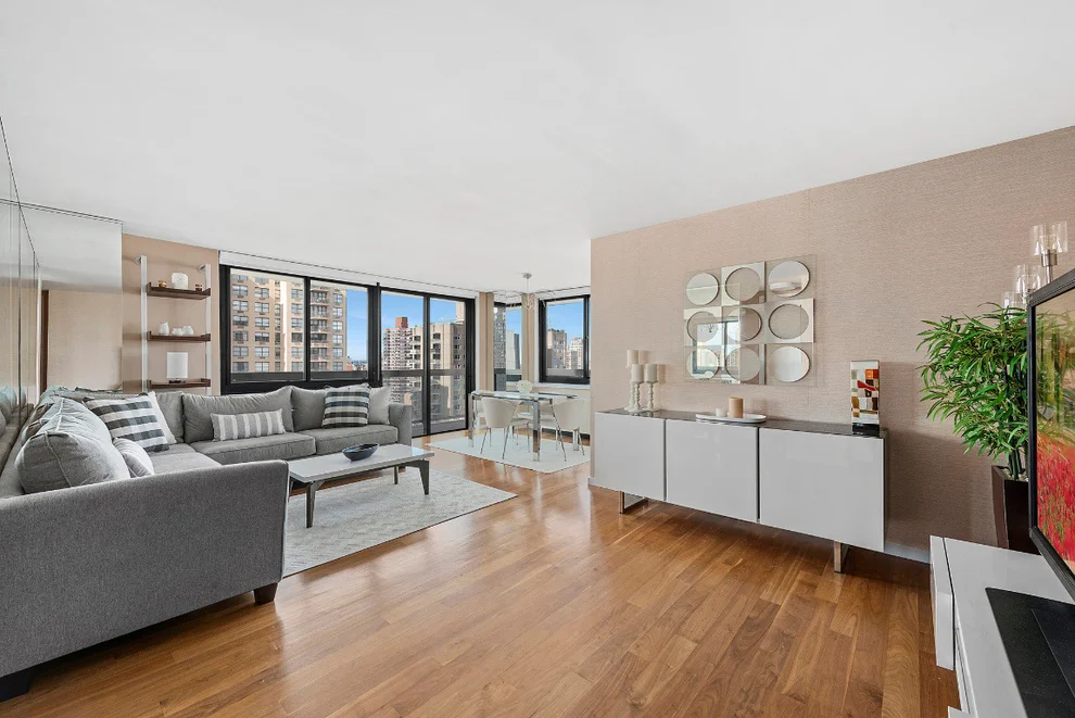 Unit for sale at 515 E 72ND Street, Manhattan, NY 10021