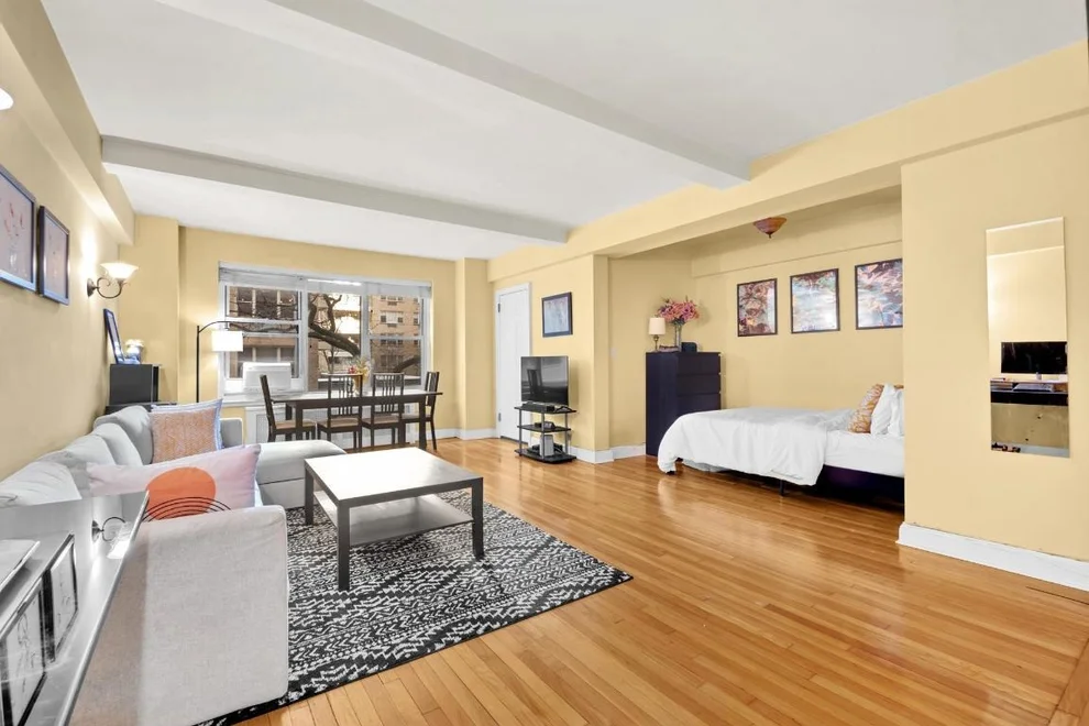 Unit for sale at 400 E 52ND Street, Manhattan, NY 10022