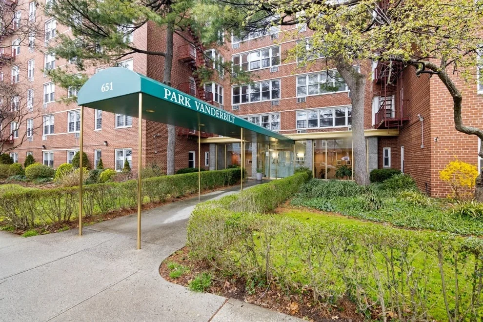 Unit for sale at 651 Vanderbilt Street, Brooklyn, NY 11218