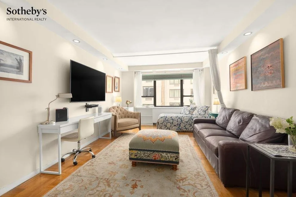 Unit for sale at 210 E 47th Street, Manhattan, NY 10017