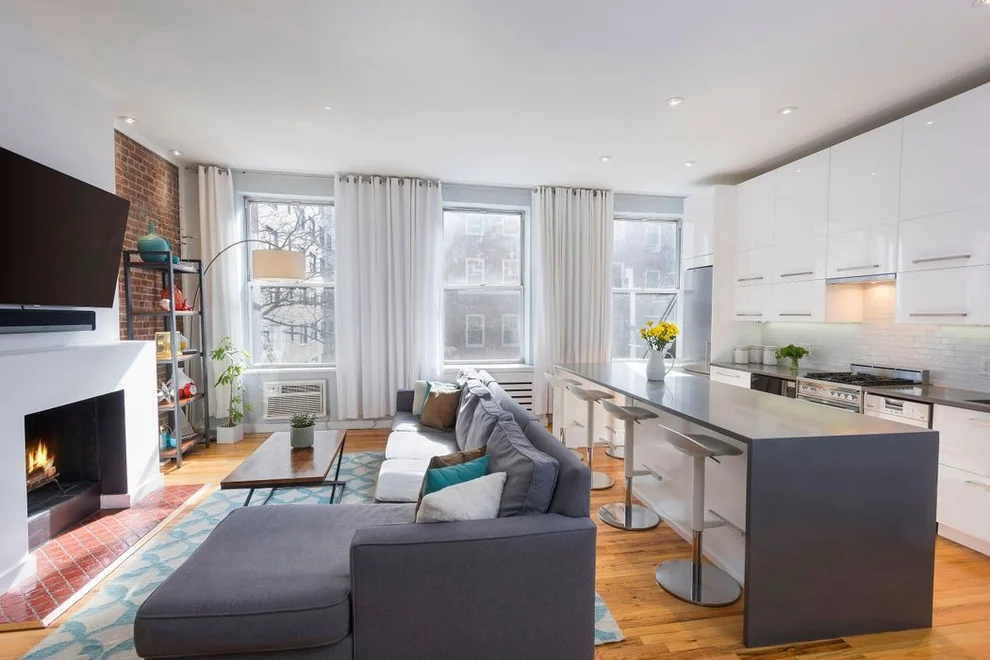 Unit for sale at 305 W 55TH Street, Manhattan, NY 10019