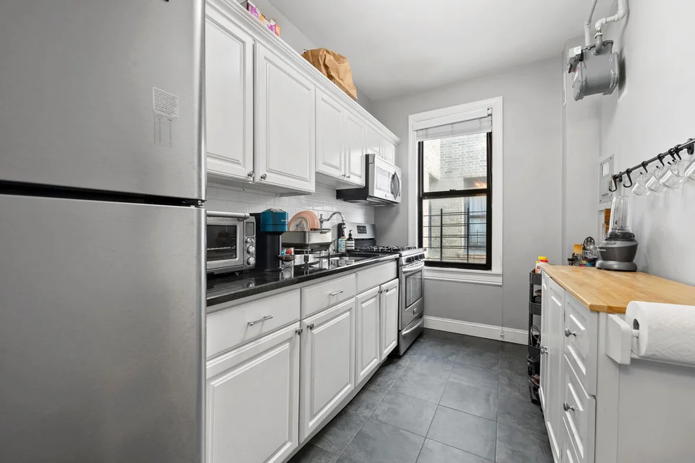 Unit for sale at 70 HAVEN Avenue, Manhattan, NY 10032