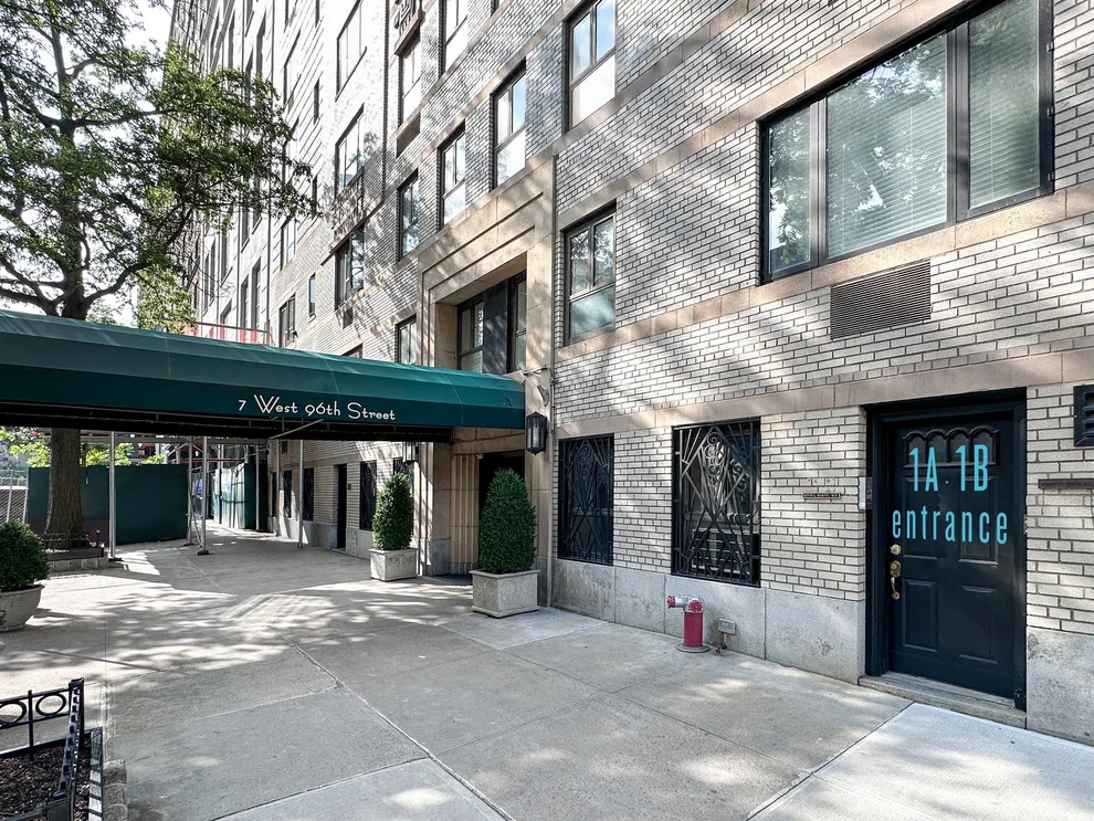 Unit for sale at 7 W 96TH Street, Manhattan, NY 10025