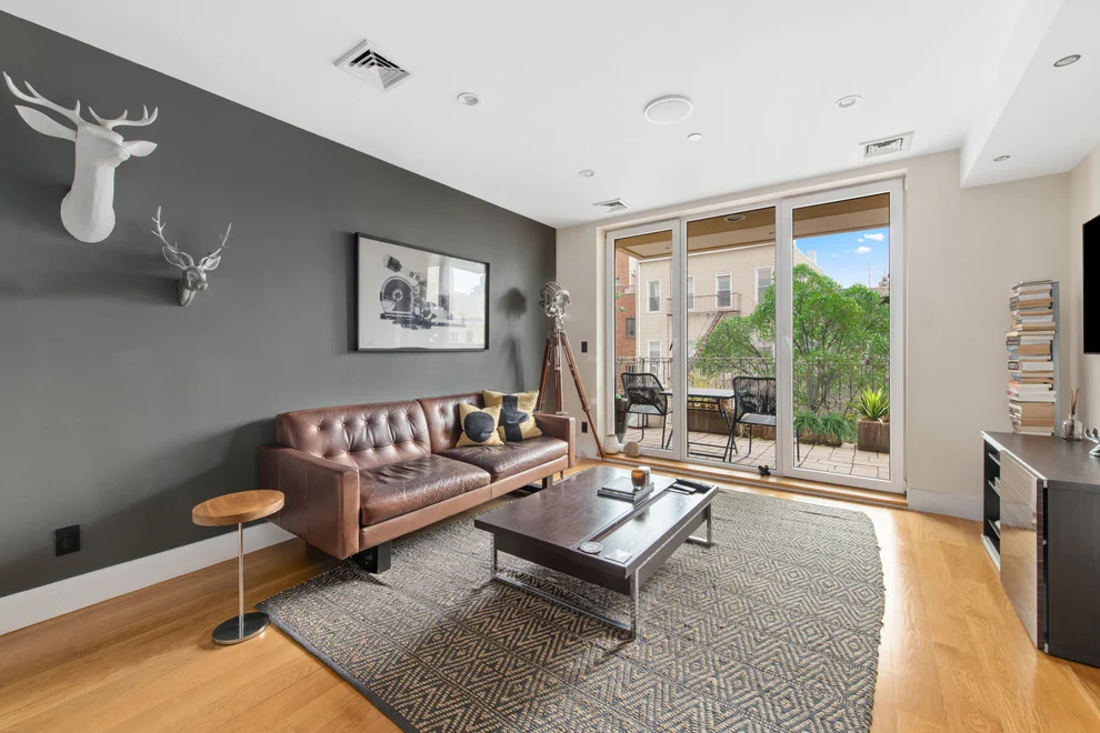 Unit for sale at 184 FROST Street, Brooklyn, NY 11211