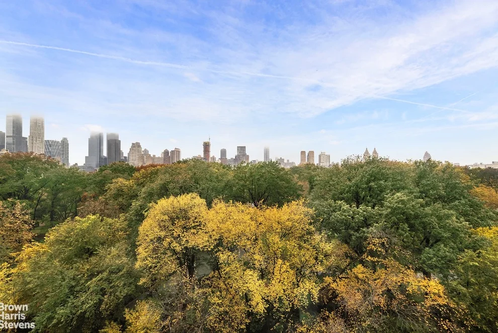 Unit for sale at 880 5TH Avenue, Manhattan, NY 10021