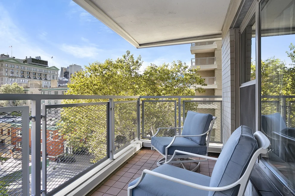 Unit for sale at 2 5TH Avenue, Manhattan, NY 10011