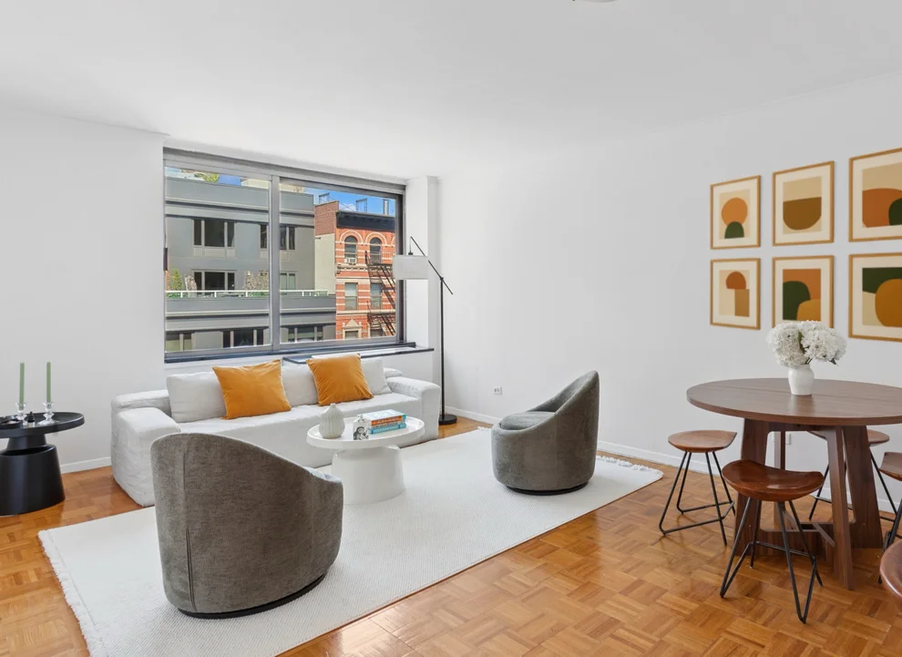 Unit for sale at 270 W 17TH Street, Manhattan, NY 10011