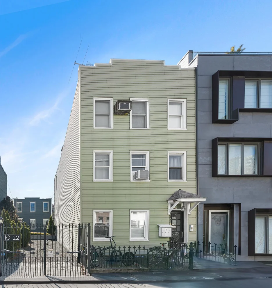 Unit for sale at 10-20 47th Avenue, Queens, NY 11101