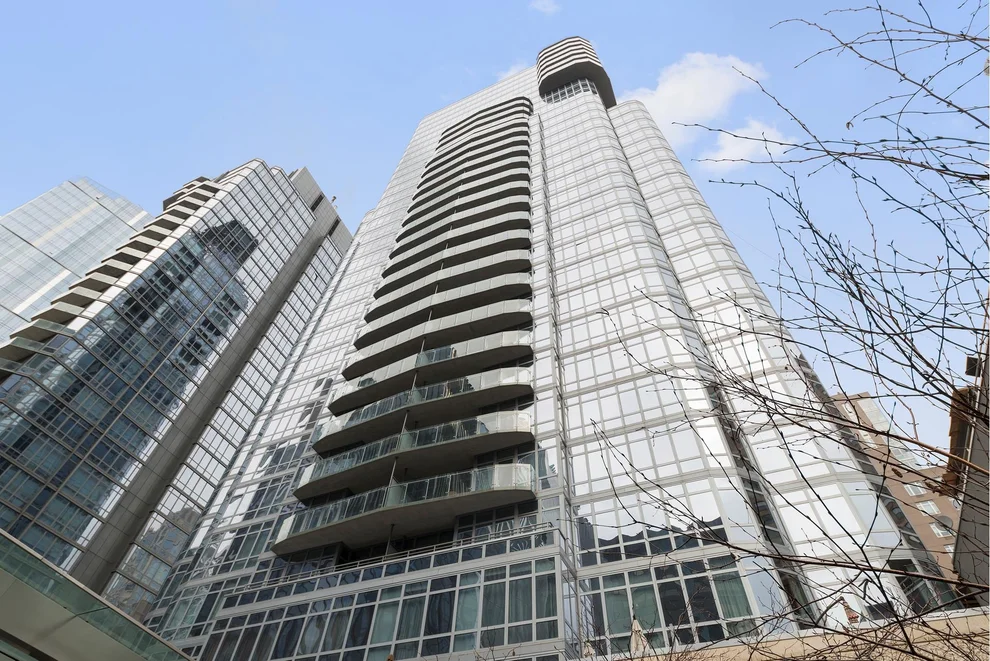 Unit for sale at 555 W 59TH Street, Manhattan, NY 10019