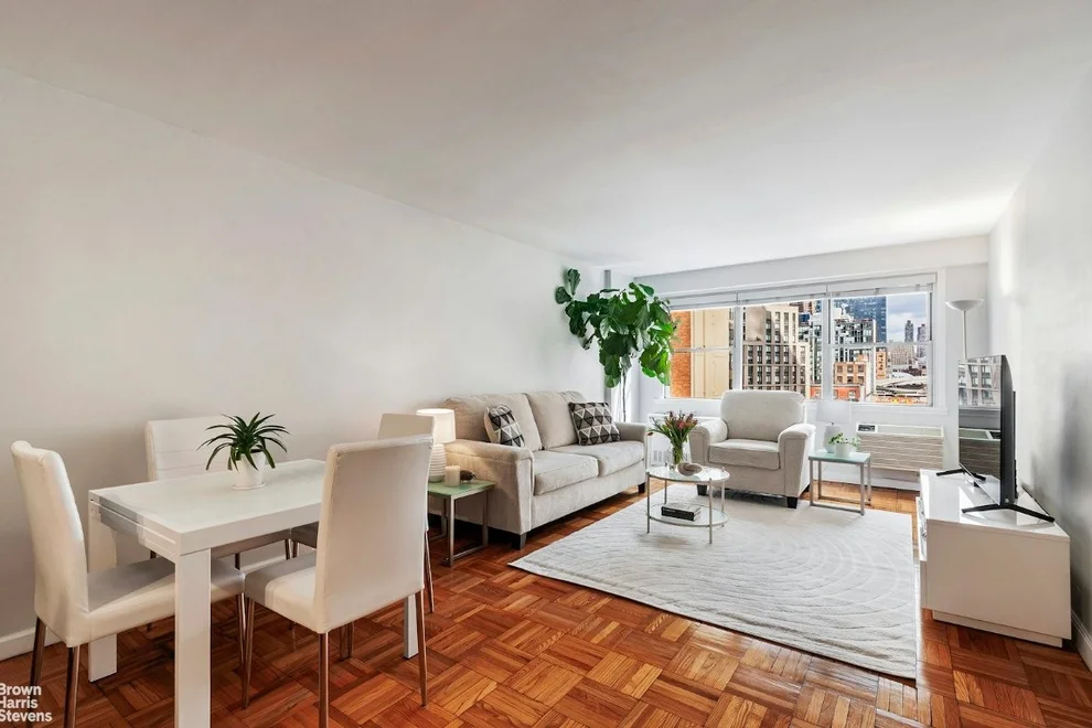 Unit for sale at 430 W 34TH Street, Manhattan, NY 10001