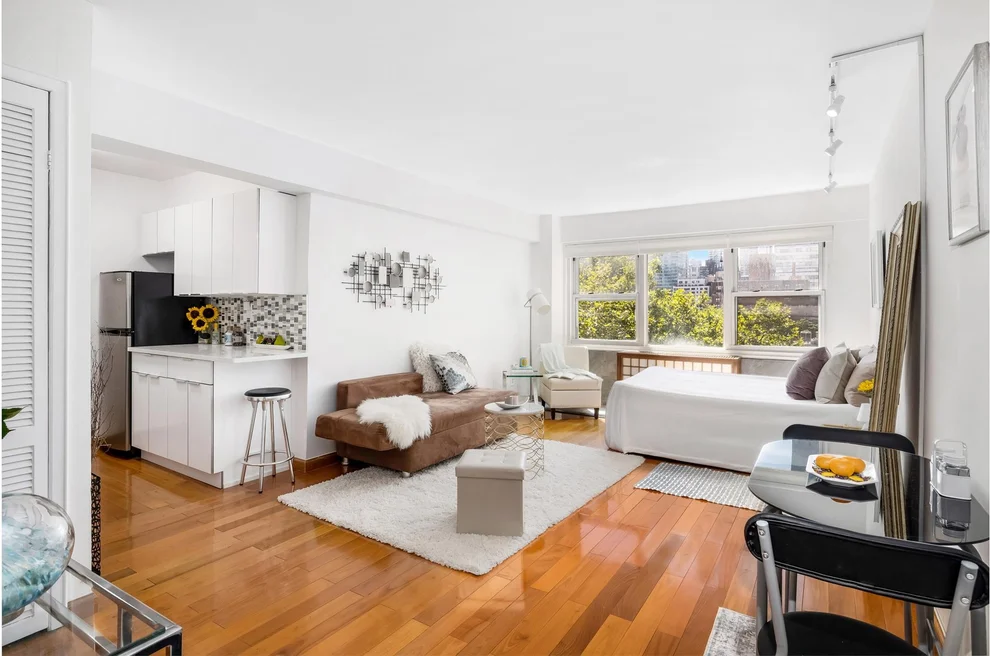 Unit for sale at 210 E 63RD Street, Manhattan, NY 10021