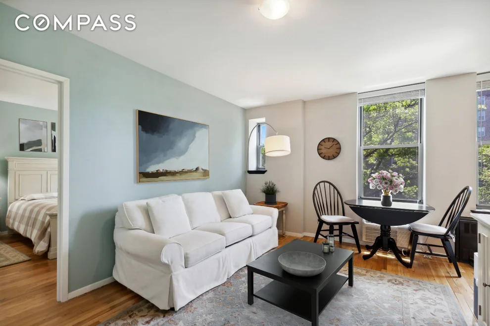 Unit for sale at 689 Fort Washington Avenue, Manhattan, NY 10040