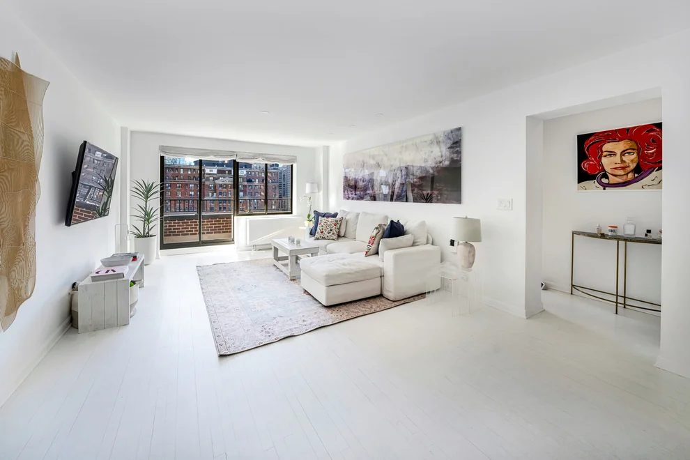 Unit for sale at 211 W 71ST Street, Manhattan, NY 10023