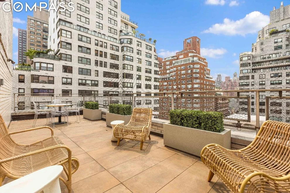 Unit for sale at 207 E 74th Street, Manhattan, NY 10021