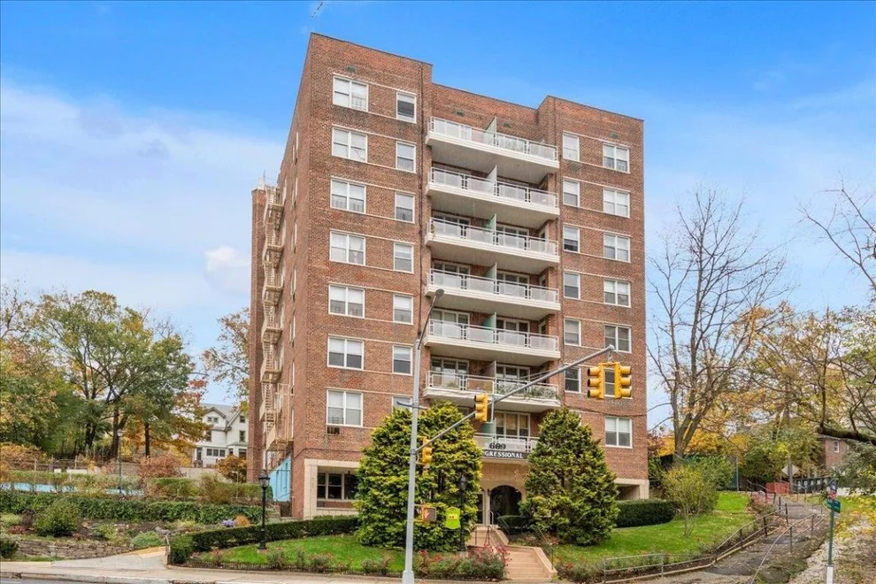Unit for sale at 609 Kappock Street, Bronx, NY 10463