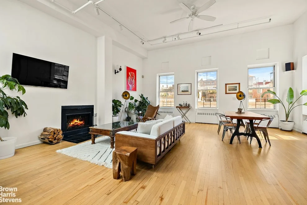 Unit for sale at 426 W BROADWAY, Manhattan, NY 10012