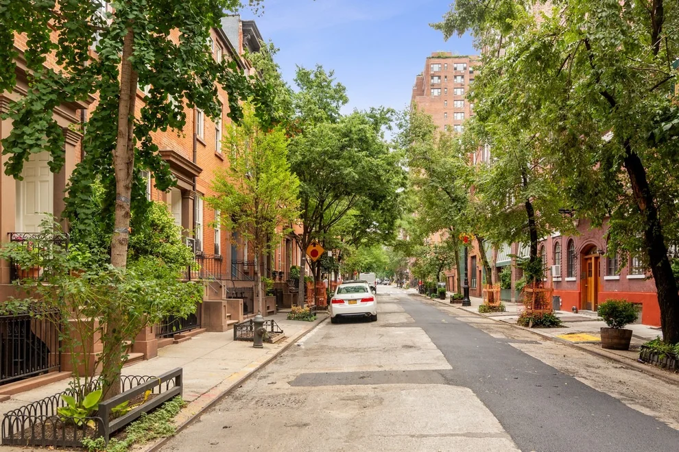 Unit for sale at 86 HORATIO Street, Manhattan, NY 10014