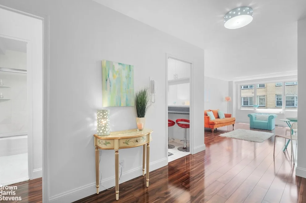 Unit for sale at 520 E 72ND Street, Manhattan, NY 10021