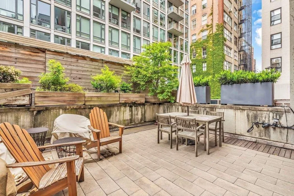 Unit for sale at 140 W 23RD Street, Manhattan, NY 10011