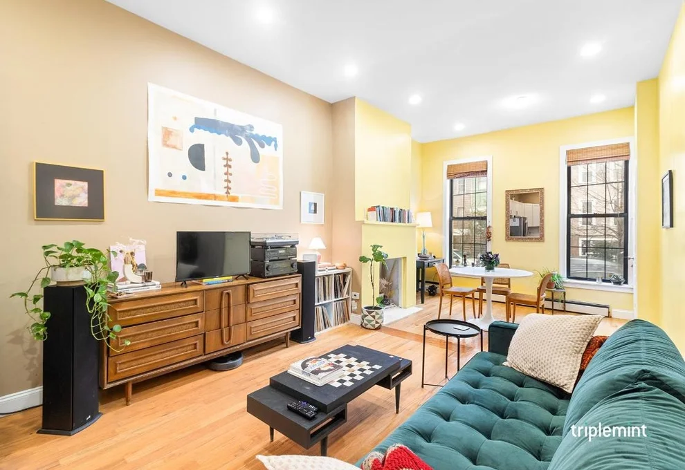 Unit for sale at 7 Stanhope Street, Brooklyn, NY 11221