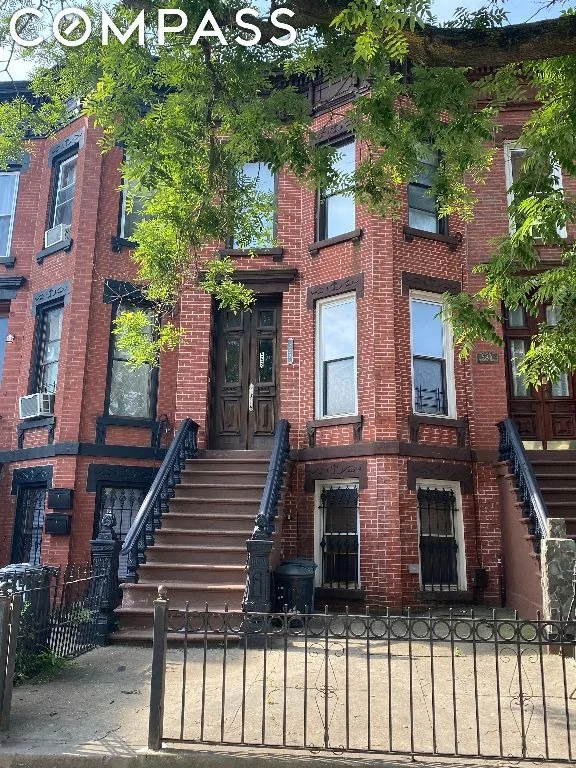 Unit for sale at 552 Lexington Avenue, Brooklyn, NY 11221