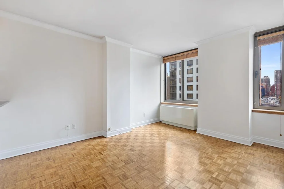 Unit for sale at 400 E 90th Street, Manhattan, NY 10128