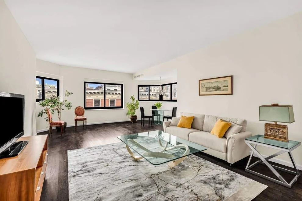 Unit for sale at 25 E 83RD Street, Manhattan, NY 10028