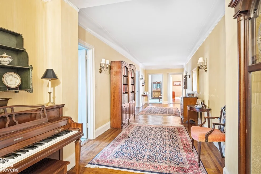 Unit for sale at 1192 PARK Avenue, Manhattan, NY 10128