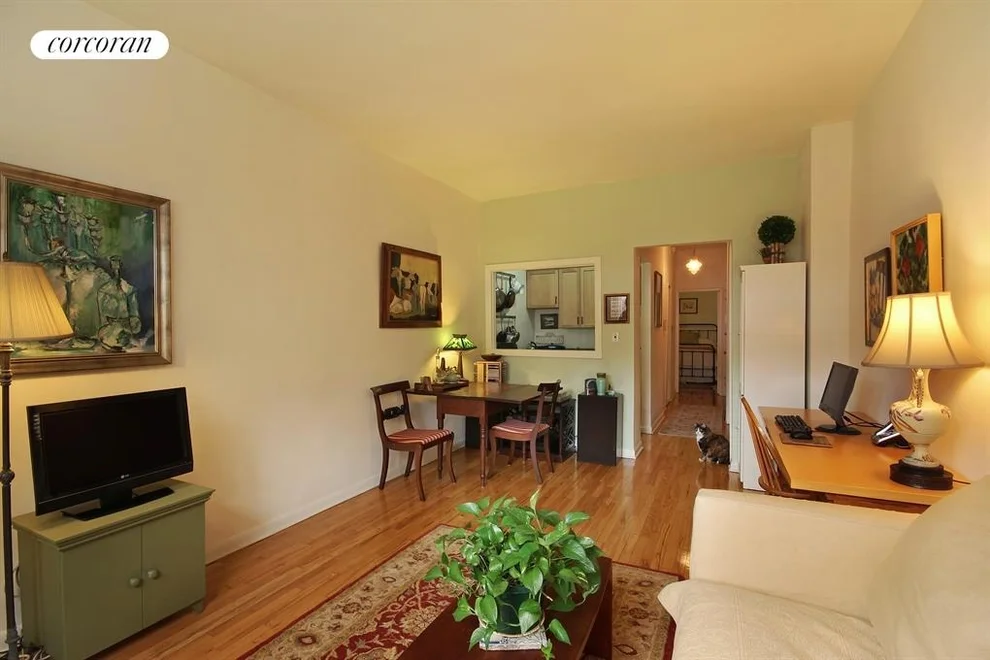 Unit for sale at 515 E 88TH Street, Manhattan, NY 10128
