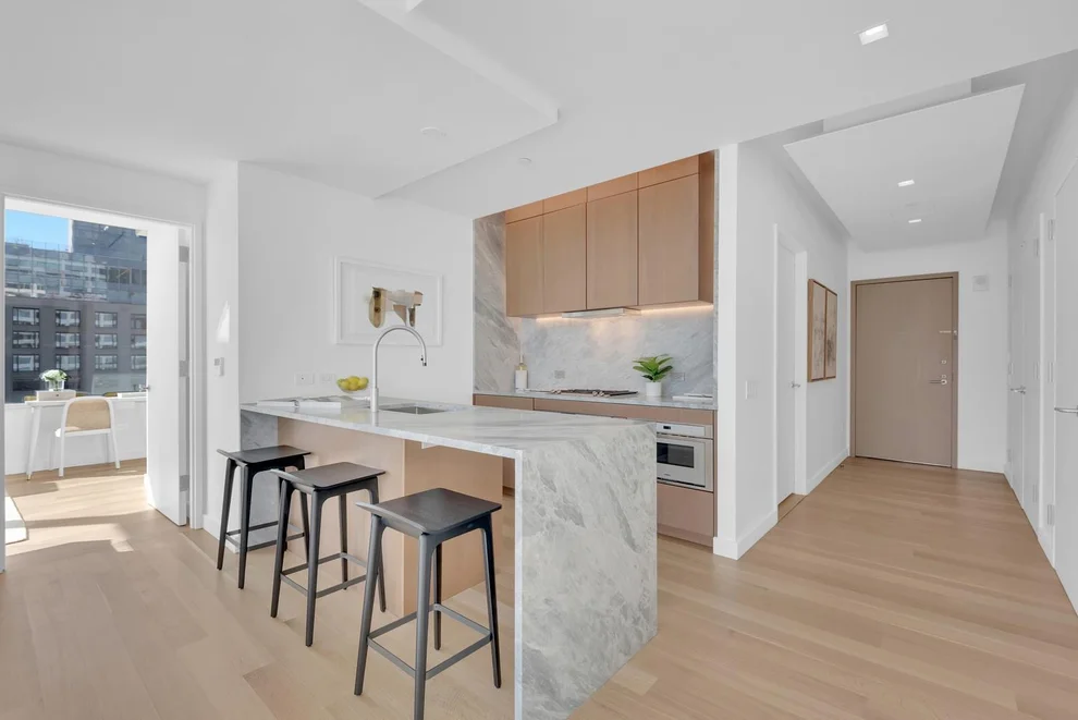 Unit for sale at 611 W 56TH Street, Manhattan, NY 10019