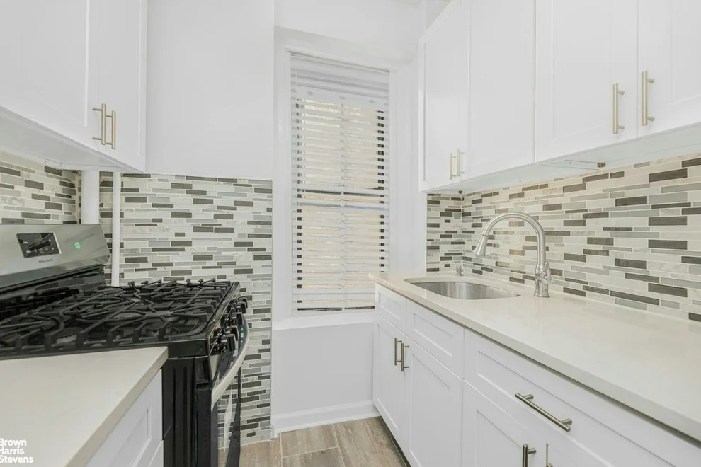 Unit for sale at 225 BENNETT Avenue, Manhattan, NY 10040