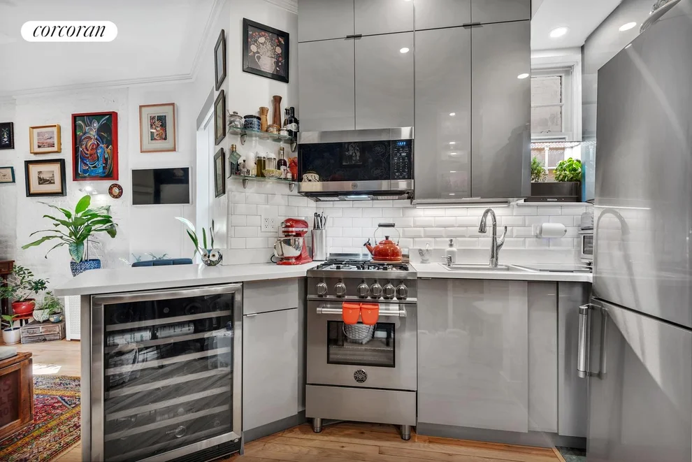 Unit for sale at 152 E 83RD Street, Manhattan, NY 10028