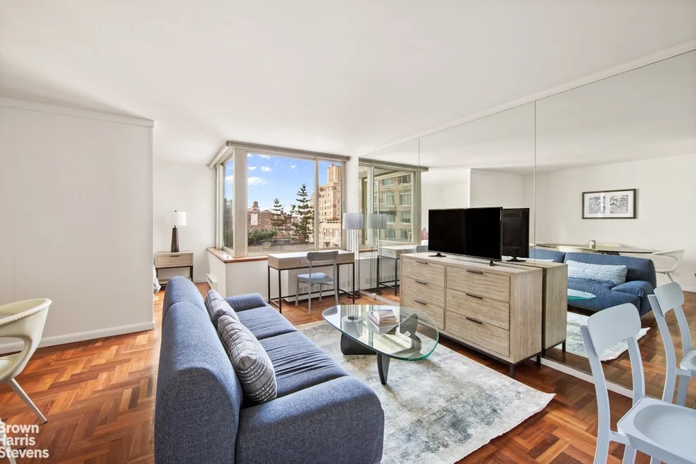 Unit for sale at 2373 BROADWAY, Manhattan, NY 10024
