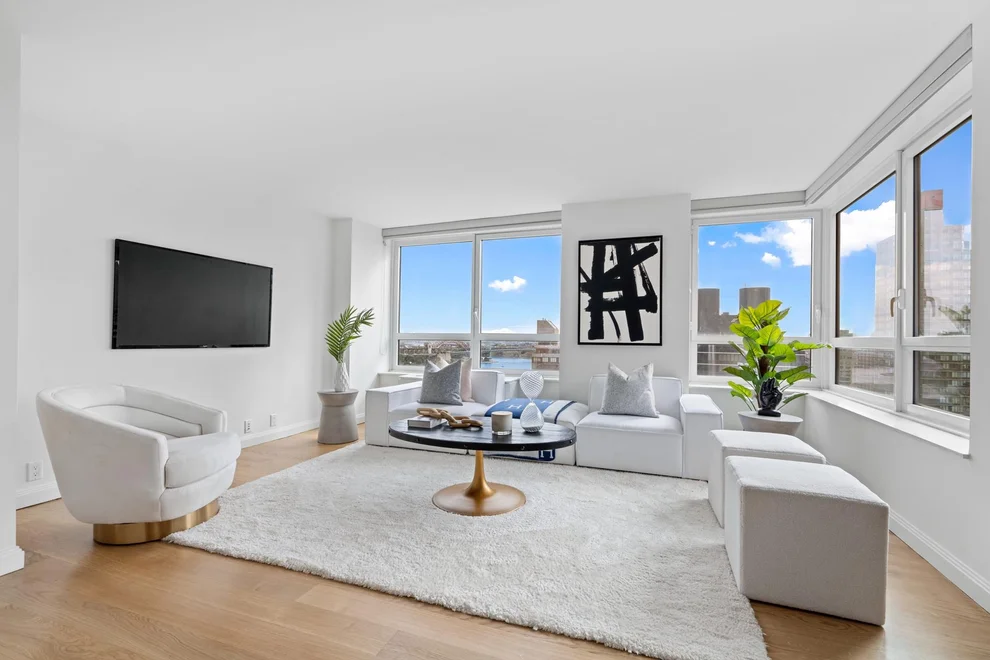 Unit for sale at 200 E 94TH Street, Manhattan, NY 10128