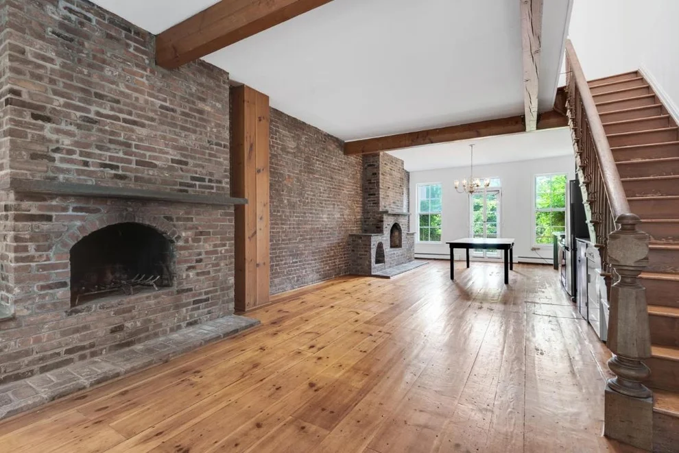 Unit for sale at 21-32 45th Avenue, Queens, NY 11101