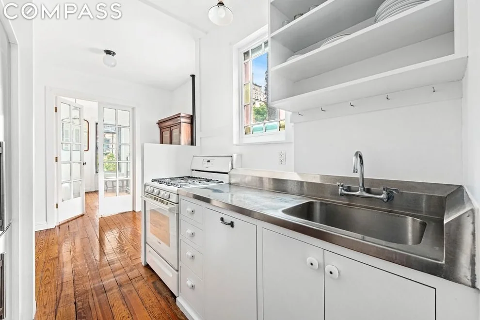 Unit for sale at 325 W 21st Street, Manhattan, NY 10011